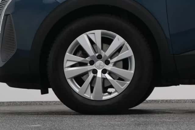 Peugeot 5008 (2023) thumbnail 39
