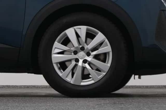 Peugeot 5008 (2023) thumbnail 42