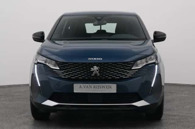 Peugeot 5008 (2023) thumbnail 9