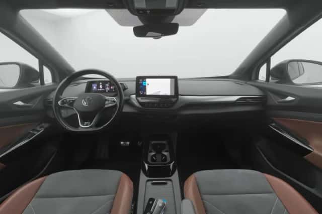 Volkswagen ID.4 (2020) thumbnail 3