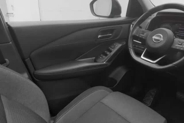 Nissan Qashqai (2023) thumbnail 11