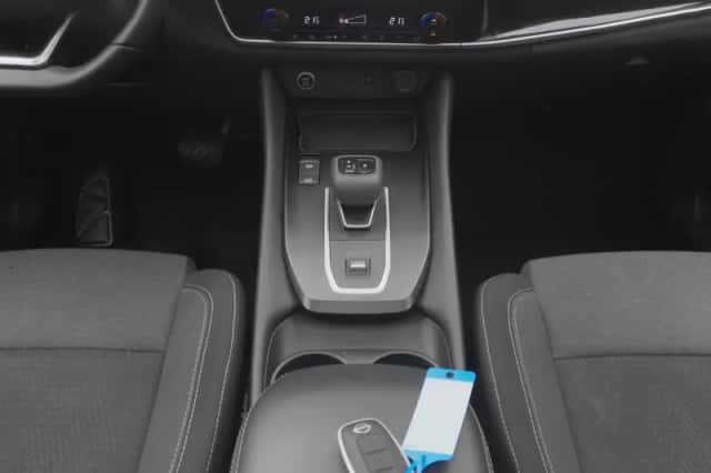 Nissan Qashqai (2023) thumbnail 12