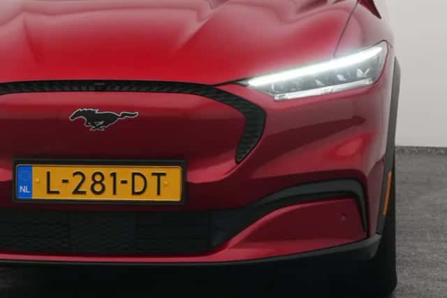 Ford Mustang (2021) thumbnail 20
