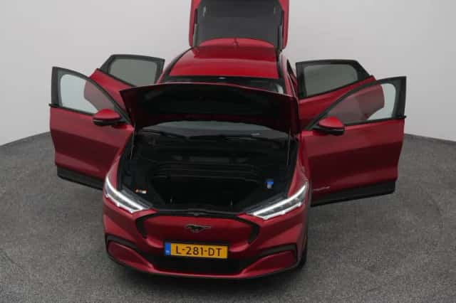 Ford Mustang (2021) thumbnail 28