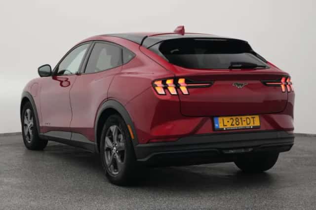 Ford Mustang (2021) thumbnail 6