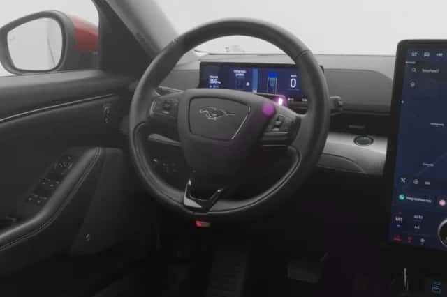 Ford Mustang (2021) thumbnail 8