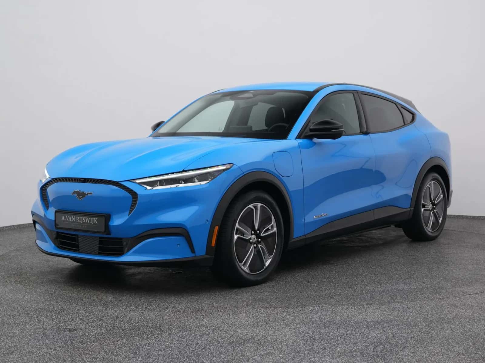 Ford Mustang (2024) — foto 1