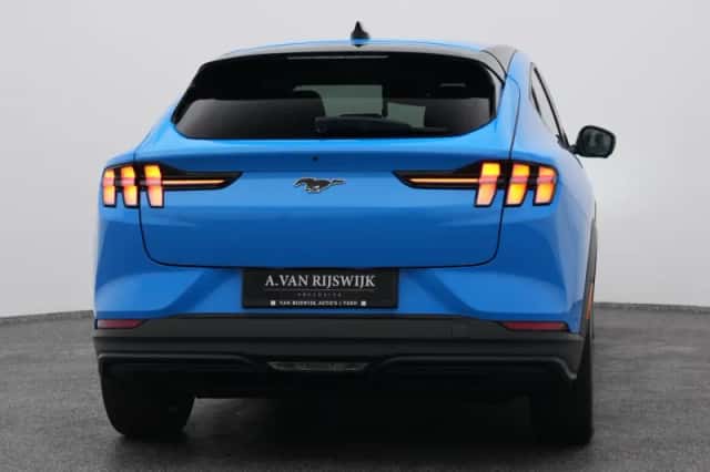 Ford Mustang (2024) thumbnail 11