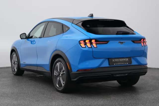Ford Mustang (2024) thumbnail 6