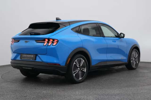 Ford Mustang (2024) thumbnail 7
