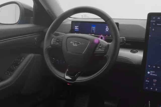 Ford Mustang (2024) thumbnail 8