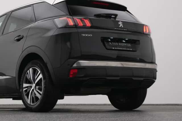 Peugeot 3008 (2022) thumbnail 22