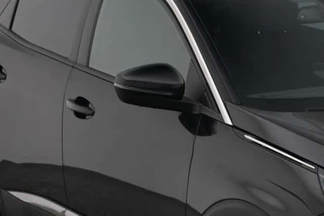 Peugeot 3008 (2022) thumbnail 23