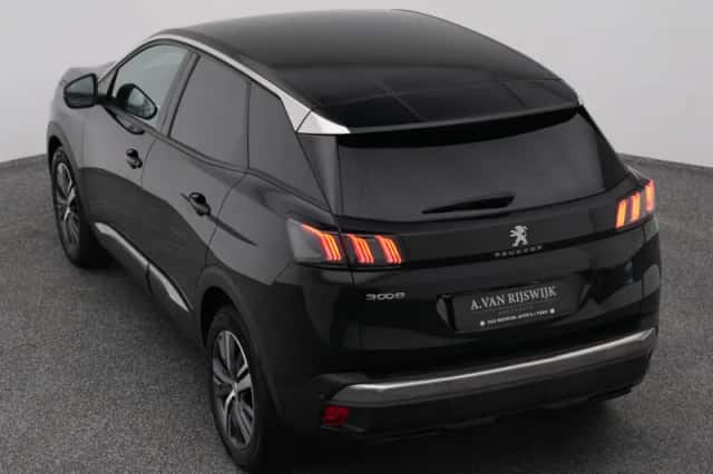 Peugeot 3008 (2022) thumbnail 25