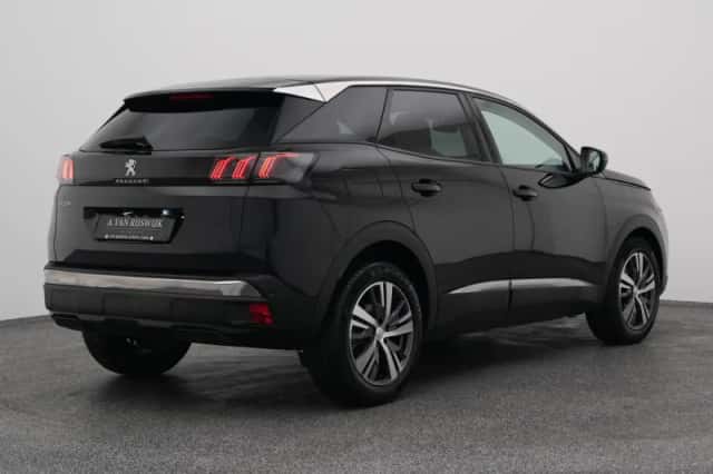 Peugeot 3008 (2022) thumbnail 6