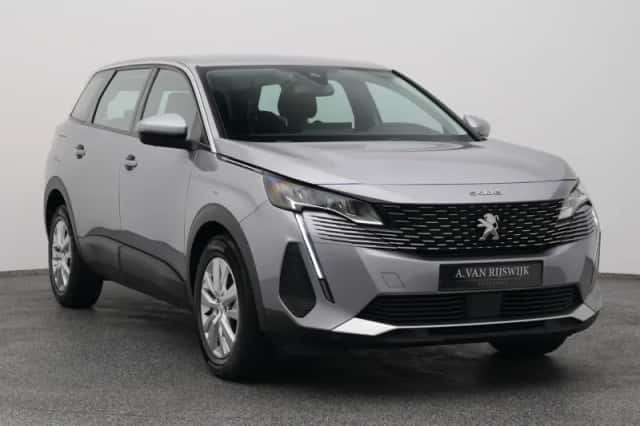 Peugeot 5008 (2021) thumbnail 2