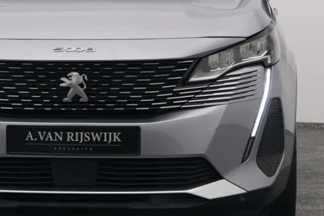 Peugeot 5008 (2021) thumbnail 19