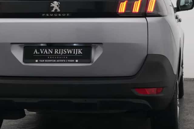Peugeot 5008 (2021) thumbnail 20