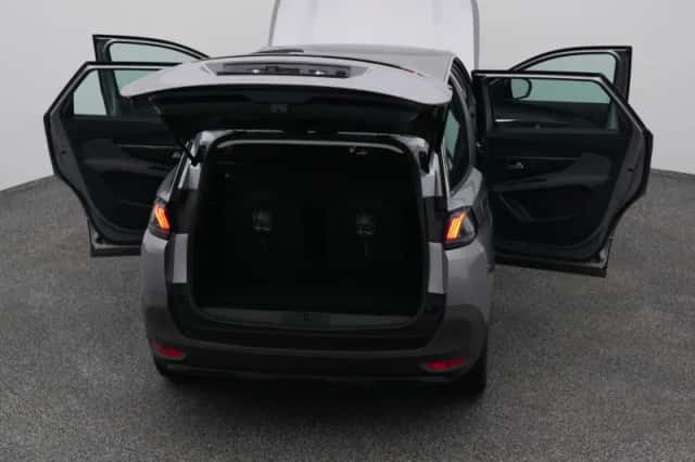 Peugeot 5008 (2021) thumbnail 29