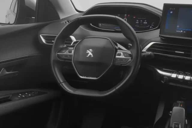 Peugeot 5008 (2021) thumbnail 7