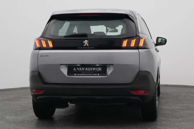 Peugeot 5008 (2021) thumbnail 10