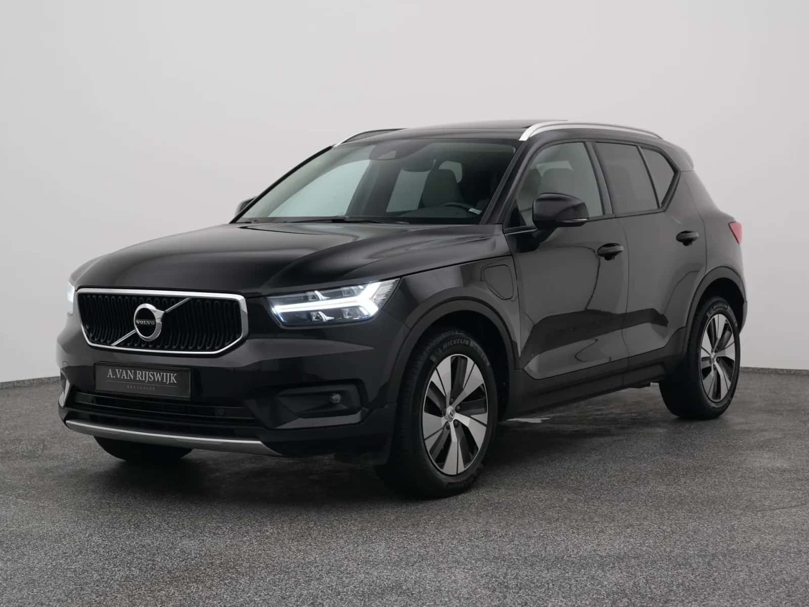 Volvo XC40 (2020) — foto 1