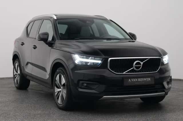 Volvo XC40 (2020) thumbnail 2
