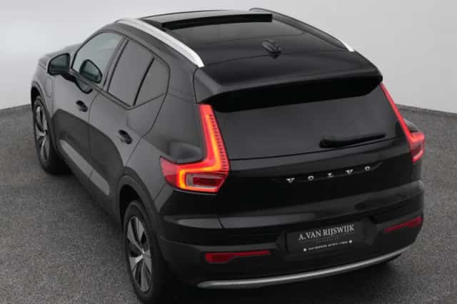 Volvo XC40 (2020) thumbnail 25