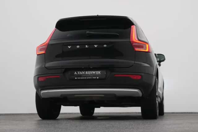 Volvo XC40 (2020) thumbnail 36