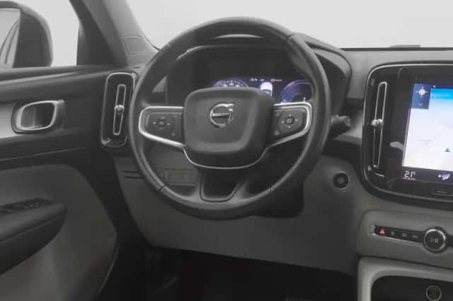 Volvo XC40 (2020) thumbnail 7