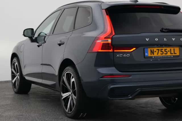 Volvo XC60 (2021) thumbnail 18