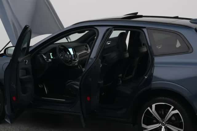 Volvo XC60 (2021) thumbnail 33