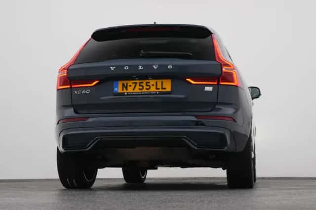 Volvo XC60 (2021) thumbnail 36