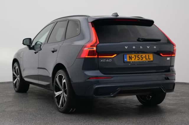Volvo XC60 (2021) thumbnail 5