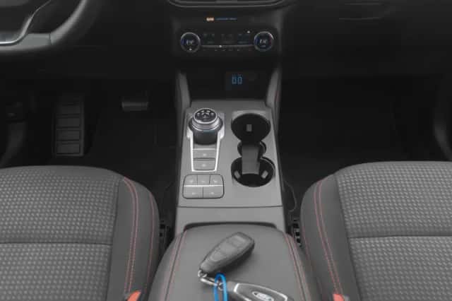 Ford Kuga (2022) thumbnail 12