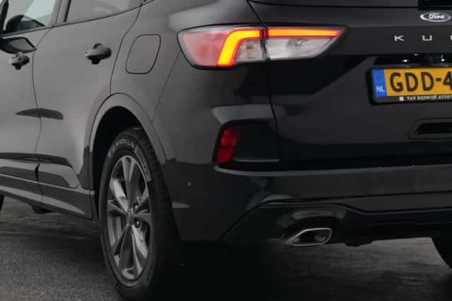Ford Kuga (2022) thumbnail 18
