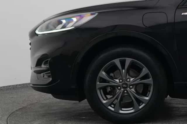 Ford Kuga (2022) thumbnail 21