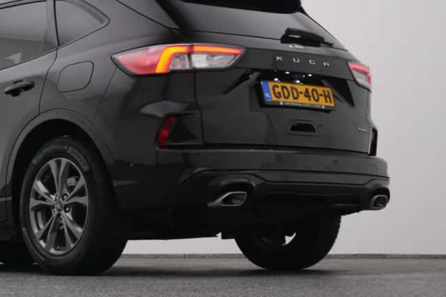 Ford Kuga (2022) thumbnail 22