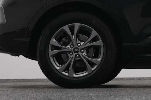 Ford Kuga (2022) thumbnail 41