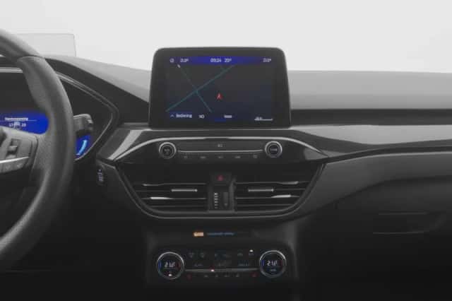 Ford Kuga (2022) thumbnail 8