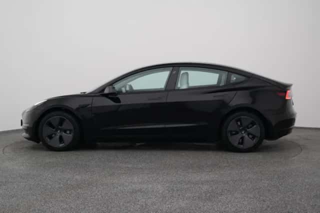Tesla Model 3 (2023) thumbnail 14
