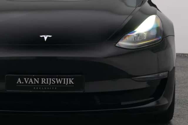 Tesla Model 3 (2023) thumbnail 20