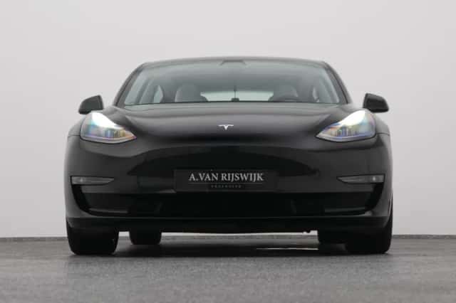 Tesla Model 3 (2023) thumbnail 36