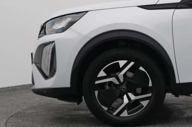 Peugeot 2008 (2023) thumbnail 21