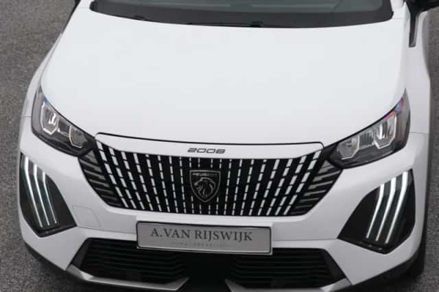 Peugeot 2008 (2023) thumbnail 30