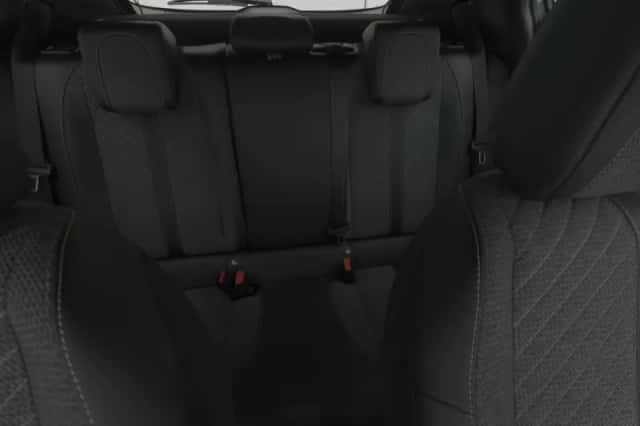 Peugeot 2008 (2023) thumbnail 4
