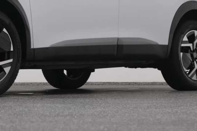 Peugeot 2008 (2023) thumbnail 37