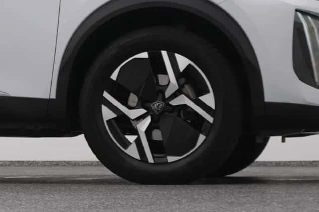 Peugeot 2008 (2023) thumbnail 42