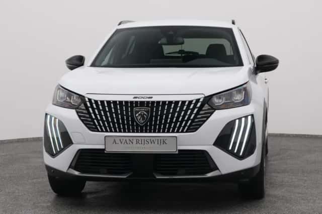 Peugeot 2008 (2023) thumbnail 9