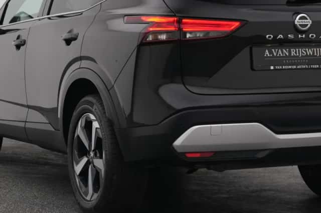 Nissan Qashqai (2022) thumbnail 18
